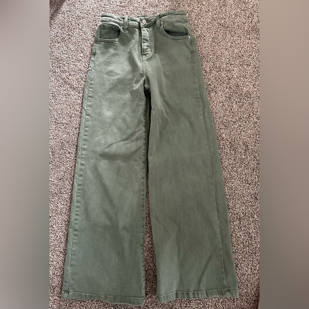 Risen Wide Leg Green Jeans.  Never worn! 7/28